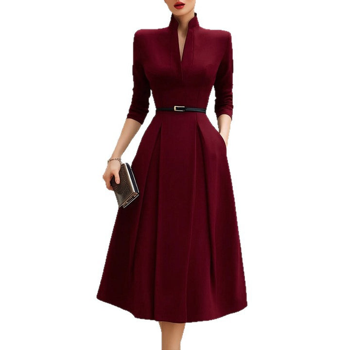 Damen Stilvolles Maxikleid mit tailliertem Schnitt Drune