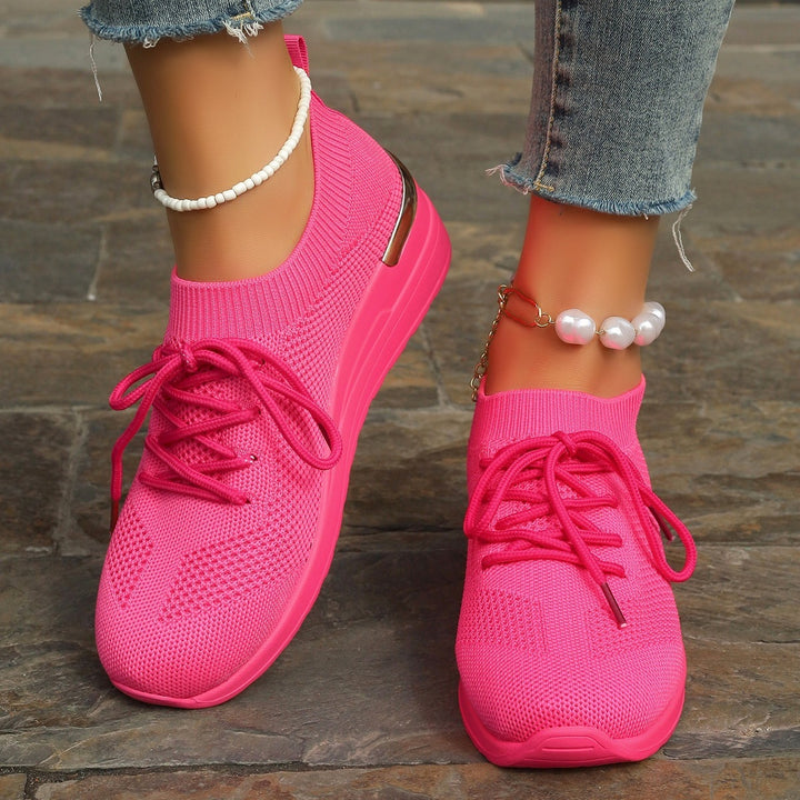Damen Strick-Sneaker mit Keilsohle, sockenähnlichem Schaft und Metallic-Fersenakzent Drune