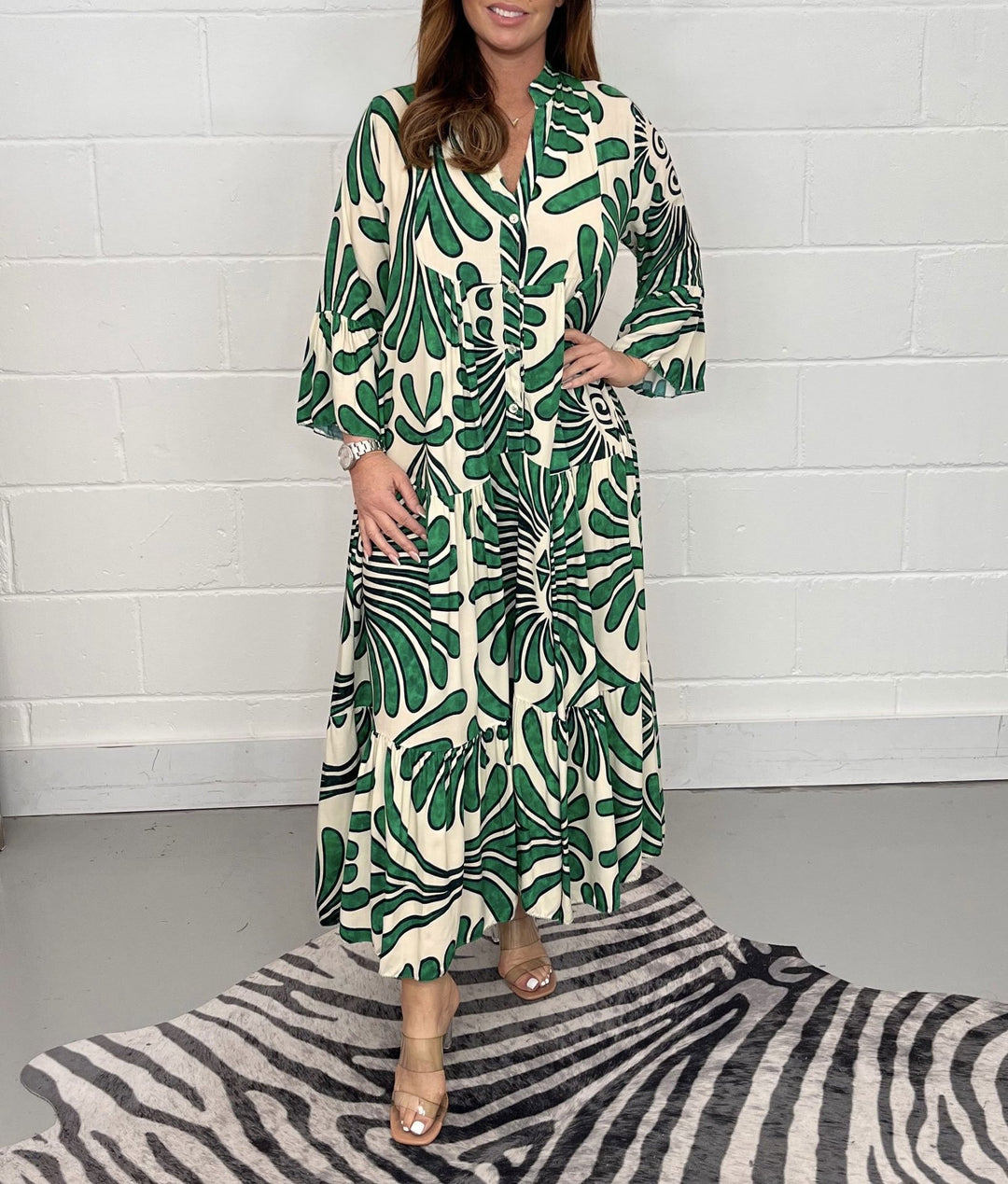 Damen Lange Stufen Kleid mit Knopfleiste und abstraktem Blattdruck Drune