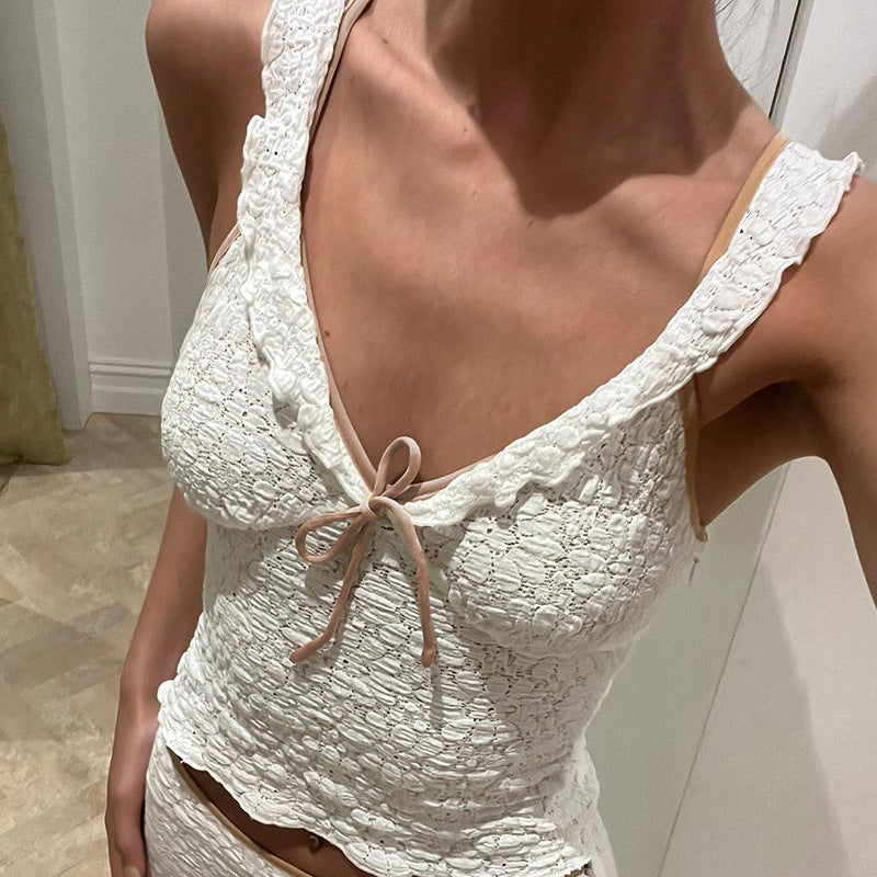 Damen elegantes Spitzentop mit verspielten Rüschendetails und Raffungen Drune