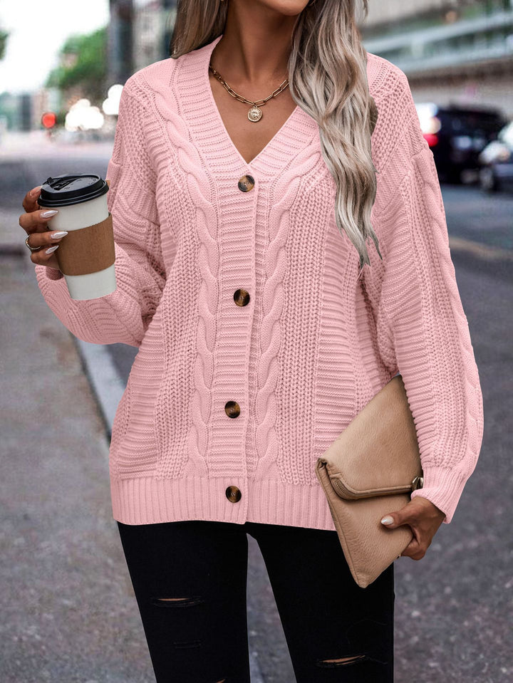 Damen modischer Strickcardigan mit Zopfmuster und Knopfdetail Drune