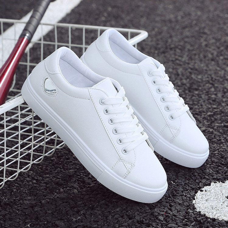 Damen Minimalistische Low-Top Sneaker mit glatter Kunstlederoptik und komfortabler Gummisohle Drune