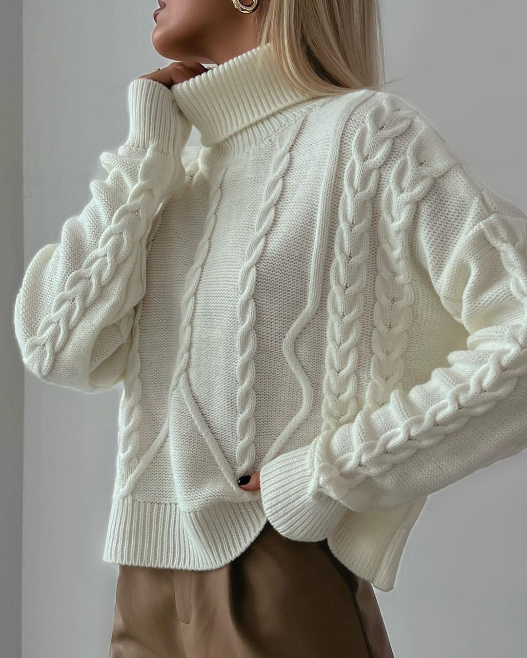 Damen Grobstrick-Rollkragenpullover mit Zopfstrick-Details Drune
