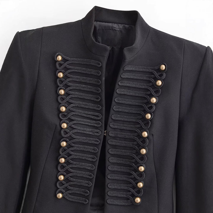 Damen 40+ taillierter Militärblazer mit Kordel- und Zierknopfdetails Drune