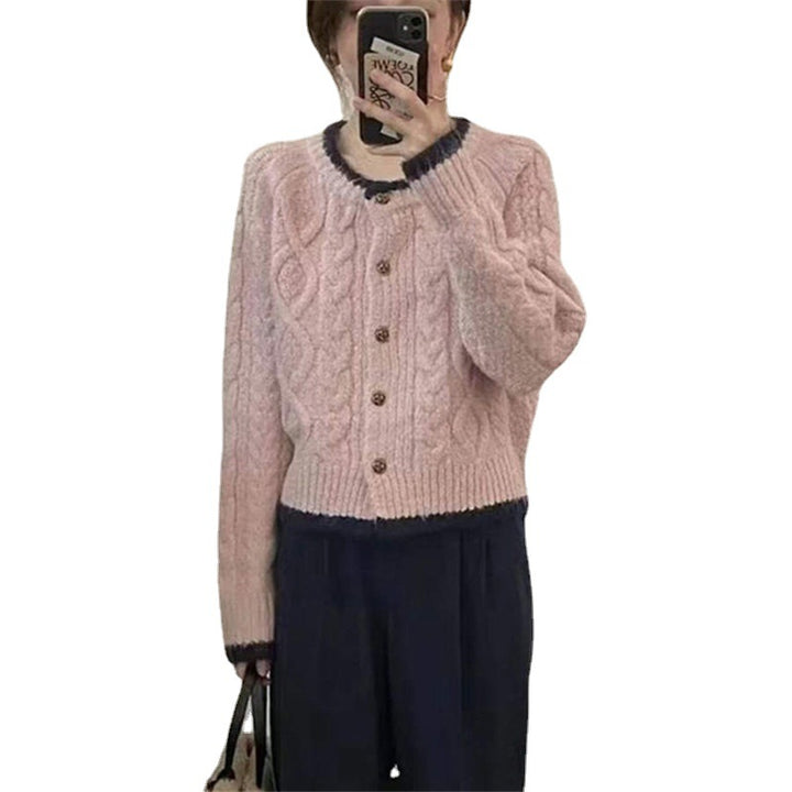 Damen Grobstrickjacke mit elegantem Zopfmuster und dekorativen Knöpfen Drune