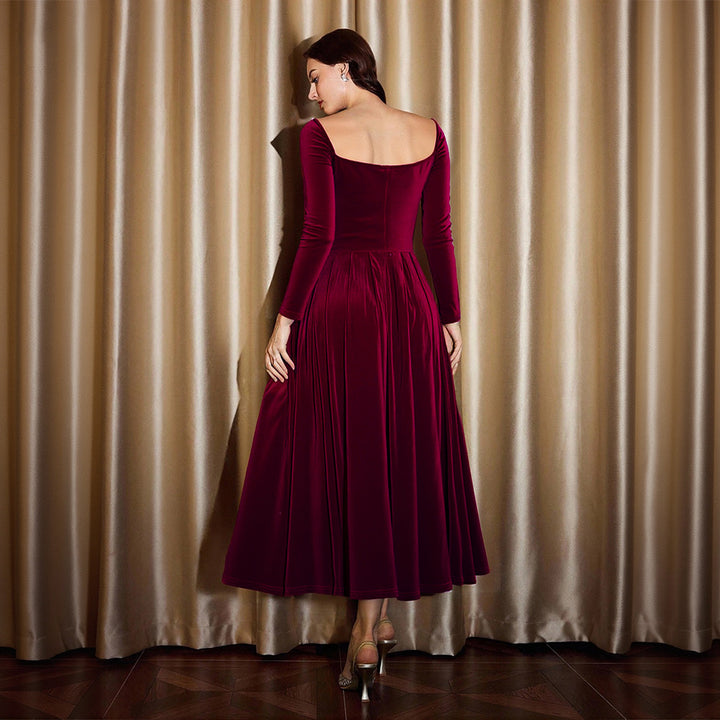 Damen Midikleid aus Samt mit Herzausschnitt taillierter Korsagenoptik und weit schwingendem Rock Drune