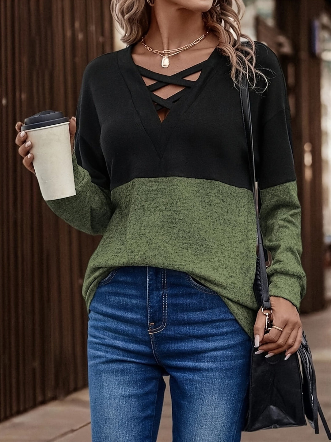 Damen lässiger Pullover mit V-Ausschnitt und Cut-Out-Details Drune