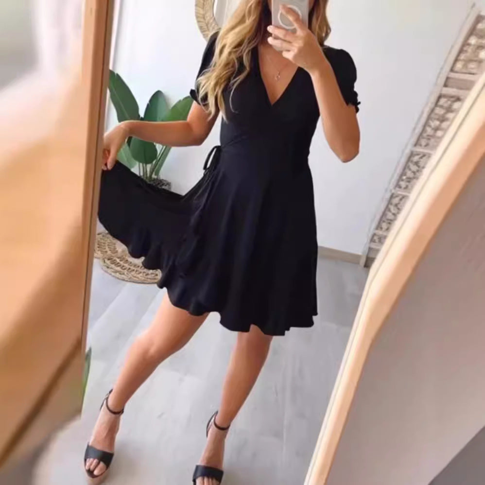 Damen nan leichtes Wickelkleid mit V-Ausschnitt, Kurzärmeln, Taillenband und Volantrock Drune