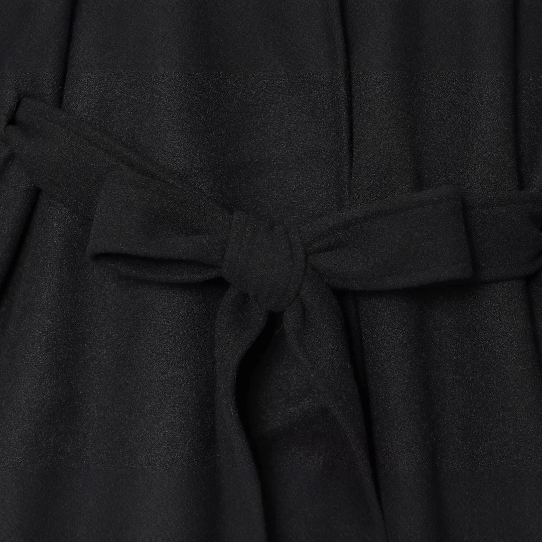 Damen Kurzes Wollcape mit Stehkragen, Bindegürtel und A‑Linien‑Silhouette Drune