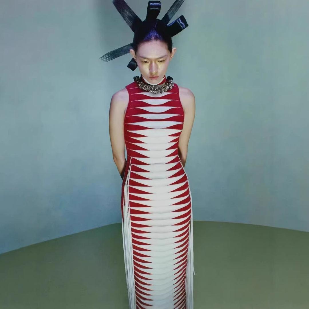 Damen körperbetontes Maxikleid mit Fransen und grafischem Design Drune