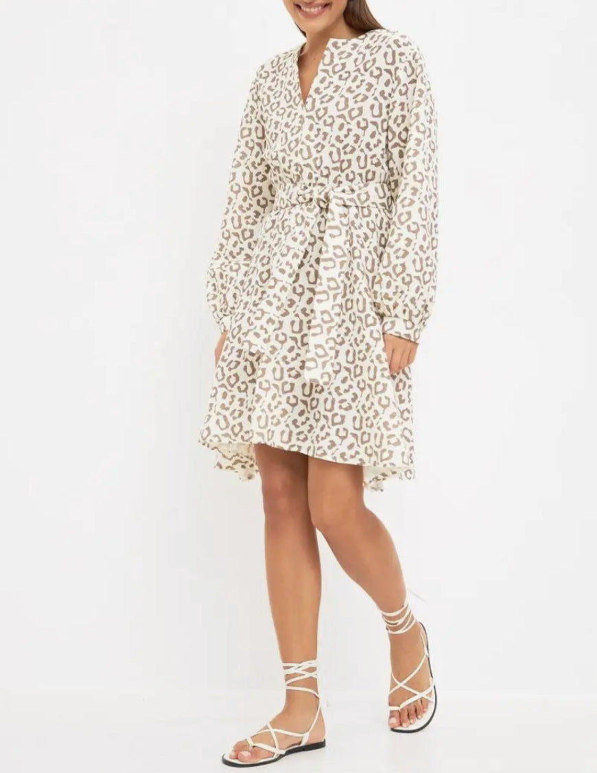 Damen Freizeitkleid mit taillierbarem Gürtel und eleganten Rüschendetails Drune