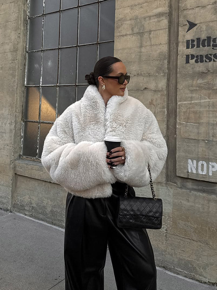 Damen Kurze kuschelige Faux‑Fur‑Bomberjacke mit voluminösem Schalkragen und kastiger Silhouette Drune