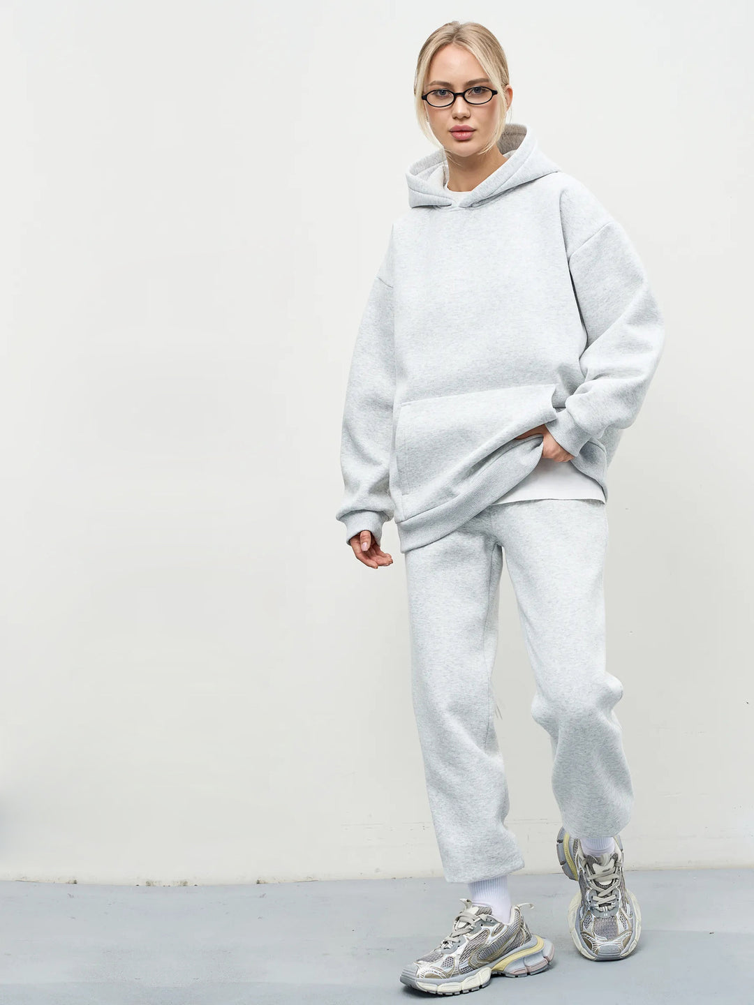 Damen lässiges Kapuzen-Sweatset aus schwerer Baumwollfleece mit Kängurutasche und gerader Jogginghose Drune
