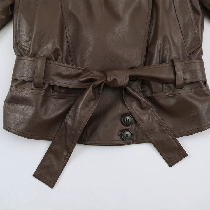 Damen Taillierte Lederoptik-Jacke mit asymmetrischer Knopfleiste und Bindegürtel Drune