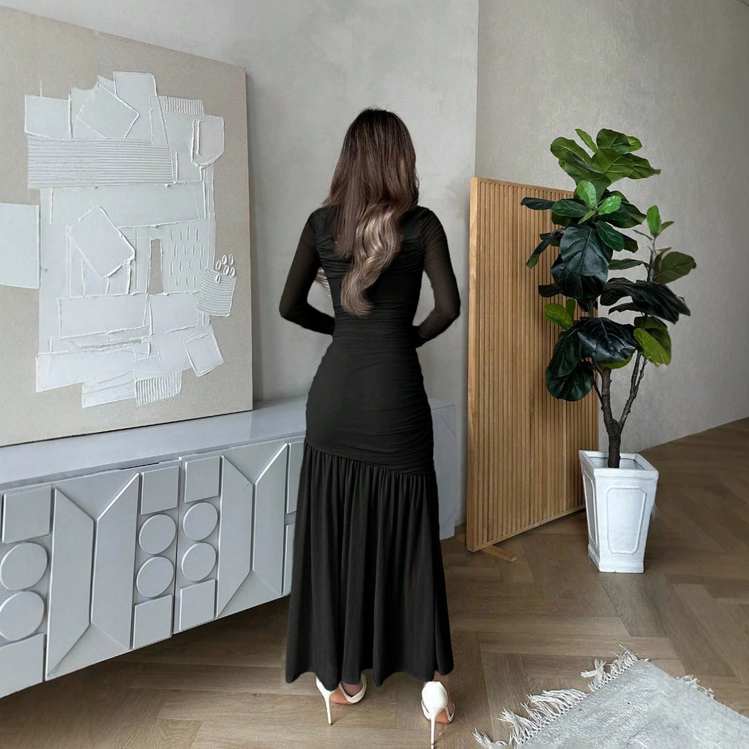 Damen enganliegendes Maxikleid mit langärmeligem Sculpting-Oberteil, taillierter Raffung und transparentem Stufenrock Drune