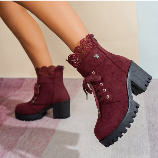 Damen nan Schnürstiefelette mit grober Profilsohle, mittelhohem Blockabsatz und Spitzenkragen Drune