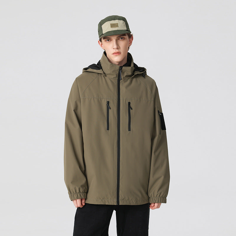 Herren technische, wind‑ und wasserabweisende Kapuzenjacke mit Brust‑Reißverschlusstaschen und Ärmel‑Utility‑Fach Drune
