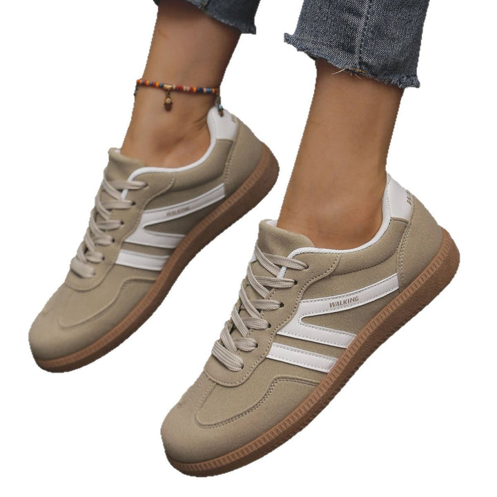 Damen Sportliche Retro‑Sneaker mit gepolstertem Schaft und profilierter Gummisohle Drune