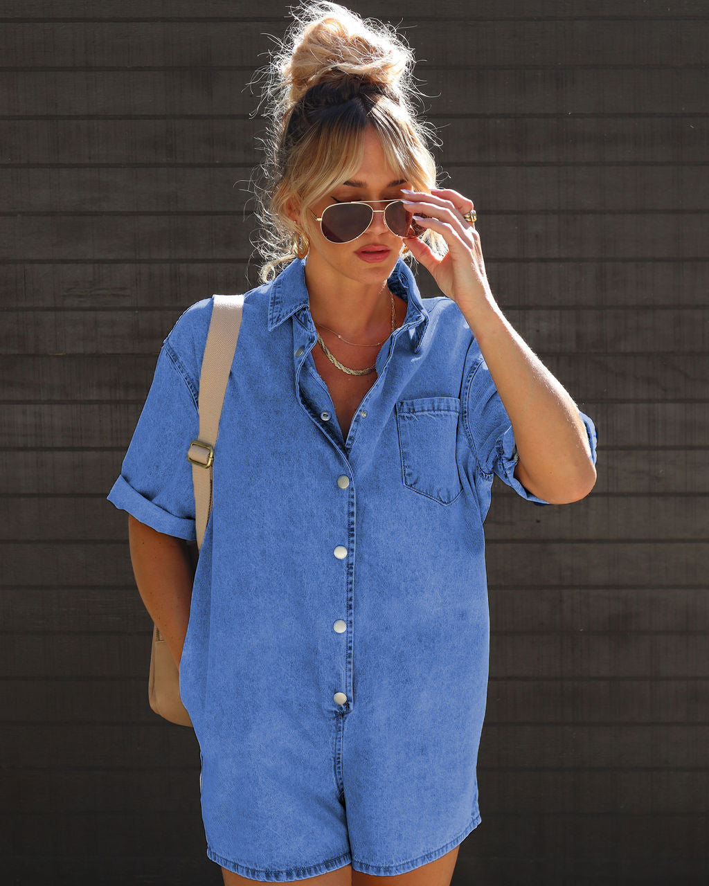 Damen Denim Playsuit mit lässigem Kurzarmdesign und praktischen Taschen Drune