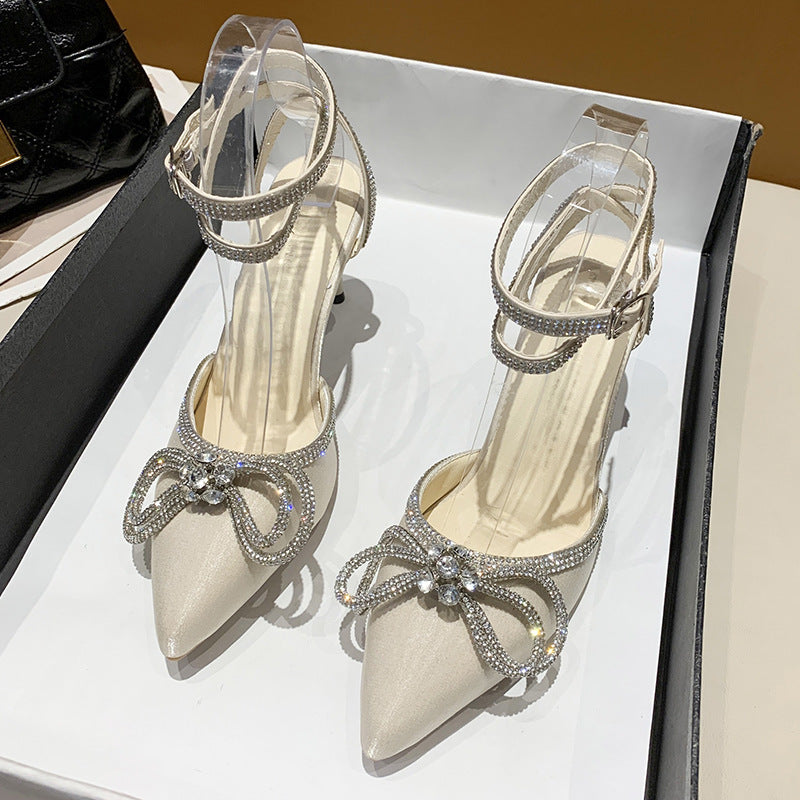 Damen nan spitze Riemchen-Pumps mit funkelnder Strass-Schleifenapplikation und verstellbarem Knöchelriemen Drune