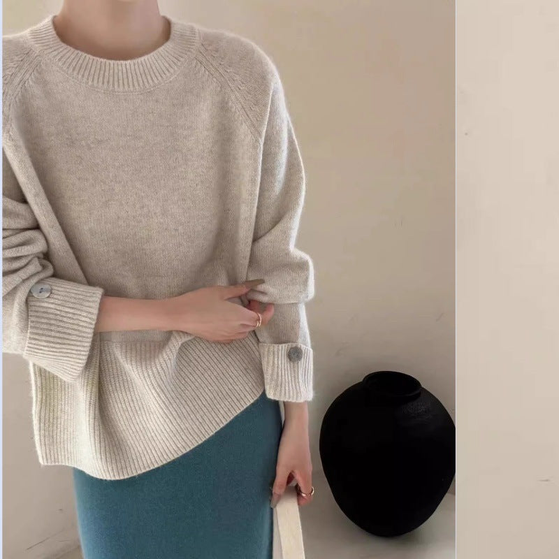 Damen Oversize-Rundhalspullover mit verlängerten Manschetten und Zierknopf Drune