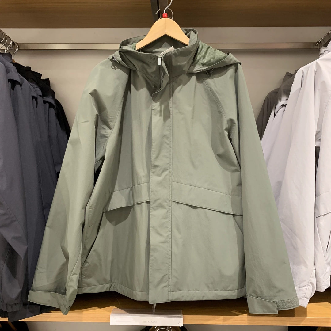 Damen Outdoor-Jacke mit verstellbarer Kapuze und atmungsaktiven Eigenschaften Drune