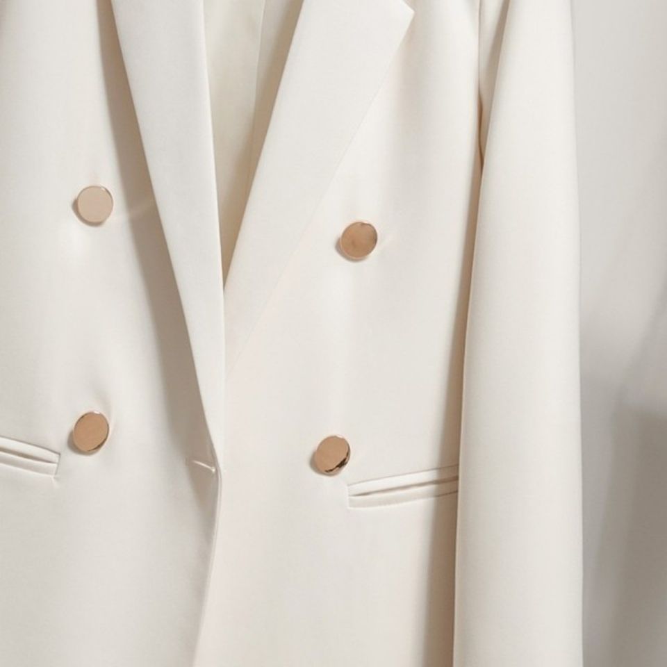 Damen Eleganter und modern geschnittener Blazer mit doppelter Knopfleiste Drune