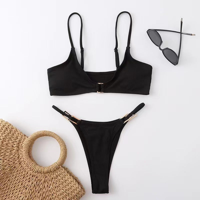 Damen Triangel-Bikini mit raffiniertem Halterdesign und elegantem Goldverschluss Drune
