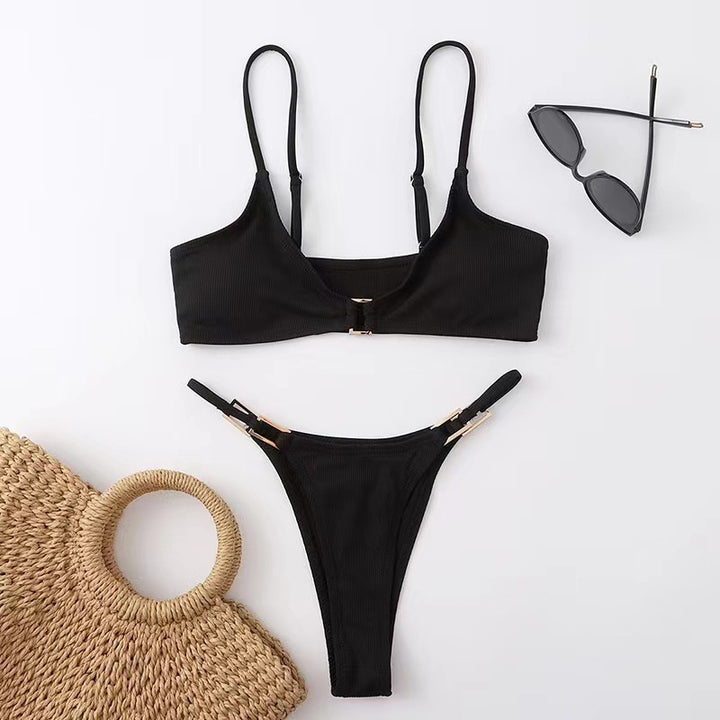Damen Triangel-Bikini mit raffiniertem Halterdesign und elegantem Goldverschluss Drune