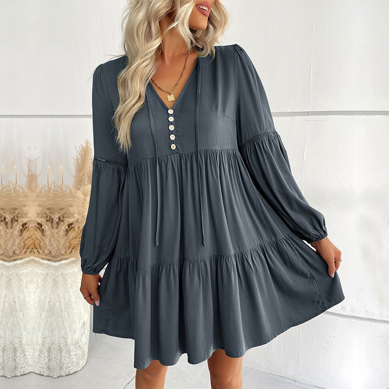 Damen Weiches Stufen-Minikleid mit V-Ausschnitt, Knopfleiste und Ballonärmeln Drune