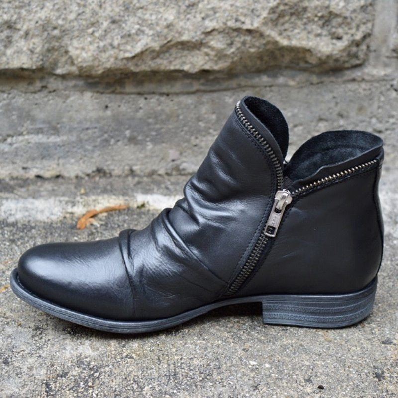 Damen Slouch‑AnklDruneoots aus Leder mit seitlichem Reißverschluss und niedrigem Blockabsatz Drune