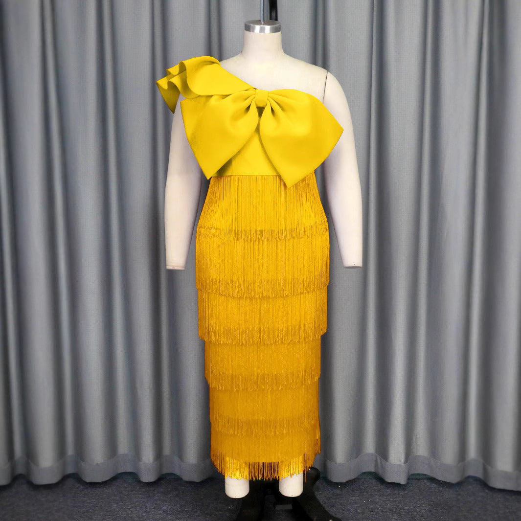 Damen Cocktailkleid mit voluminösem Rüschendesign und Fransen Drune