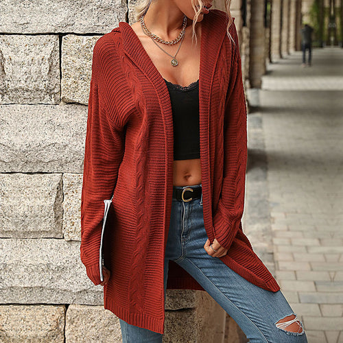 Damen Lange Strickjacke im Feinstrick mit Zopfmuster und lässiger Longline‑Passform Drune