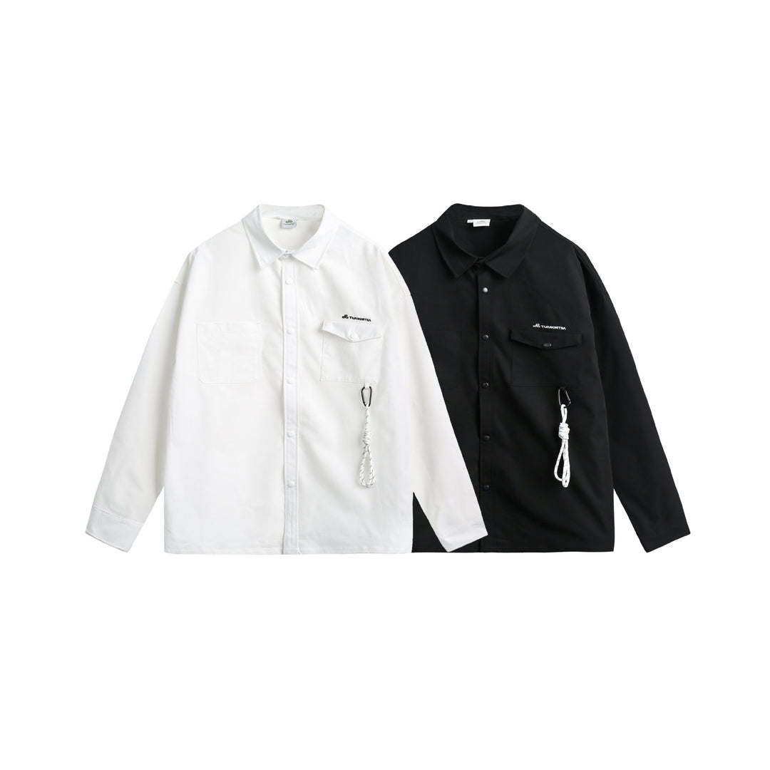 Unisex Overshirtjacke im Utility‑Stil mit Druckknopfleiste und Karabinerdetail Drune