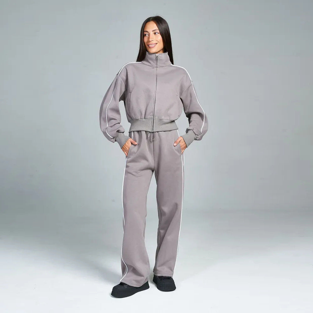 Damen Sportanzug mit hohem Stehkragen und weiten Hosen Drune
