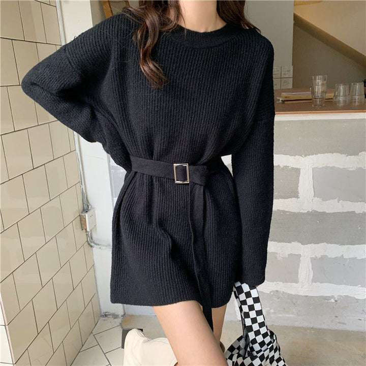 Damen Strickkleid mit taillierter Gürteldetail und modernem Rippmuster Drune