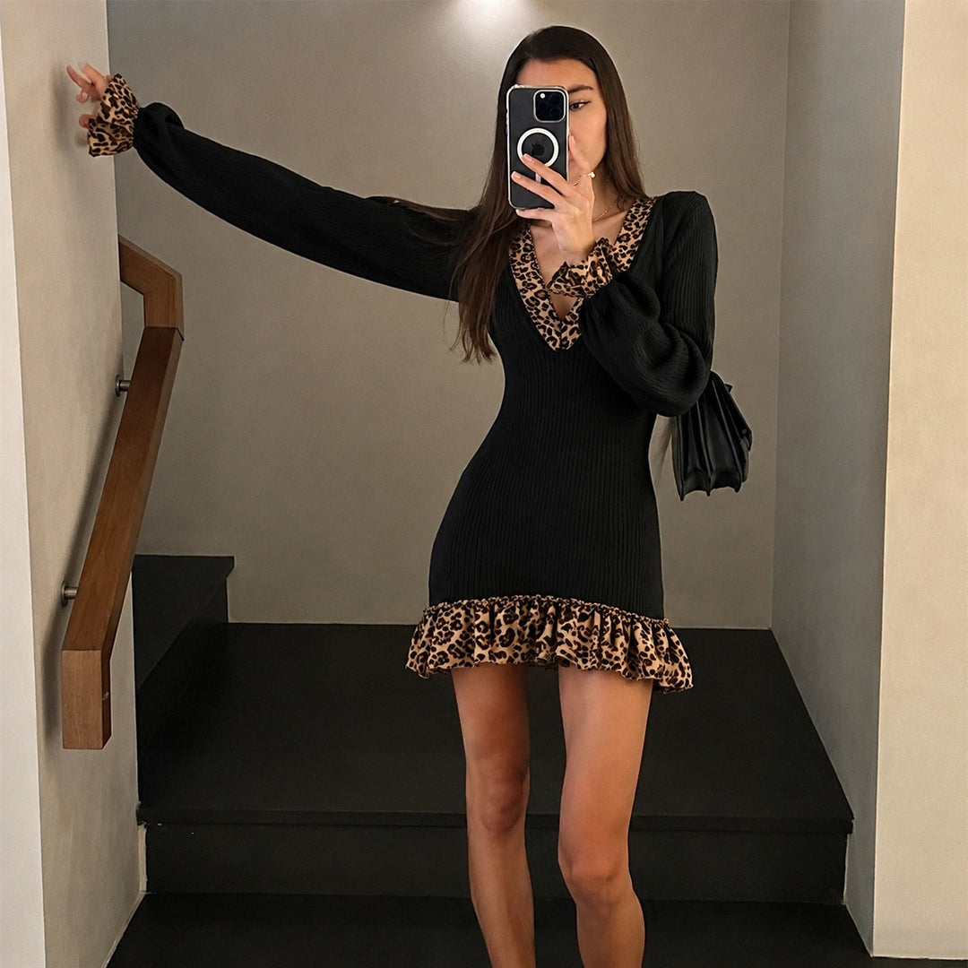 Damen figurnahes Strickminikleid mit tiefem V-Ausschnitt, langen Ballonärmeln und Leopardenvolant Drune