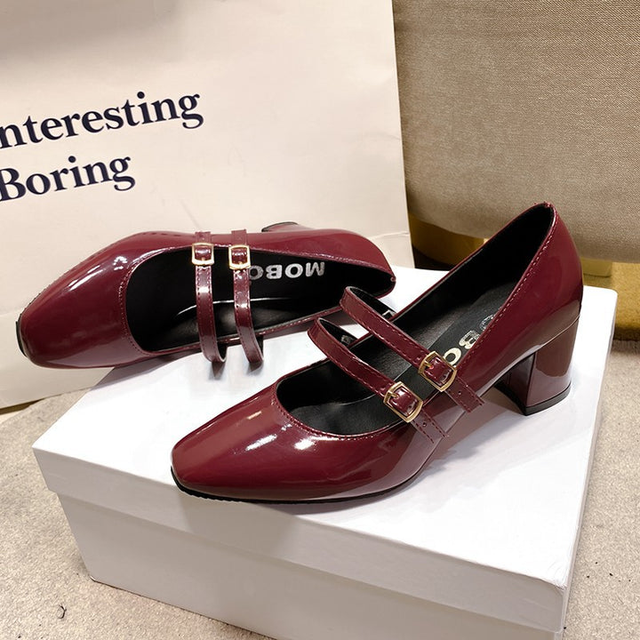 Damen Lack-Mary-Jane-Pumps mit doppelt verstellbaren Riemen und mittelhohem Blockabsatz Drune