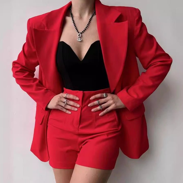 Damen Blazer-Anzug mit ärmellosem Oberteil und Shorts Drune
