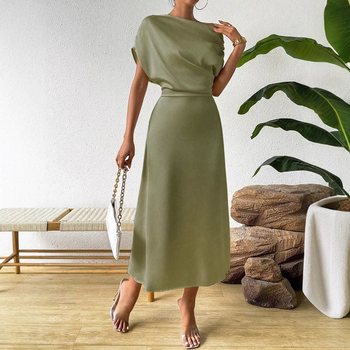 Damen Elegantes und fließendes Abendkleid mit asymmetrischem Schnitt Drune