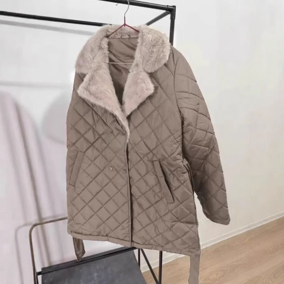 Damen gesteppte Winterjacke mit weichem Kragen und praktischen Taschen Drune