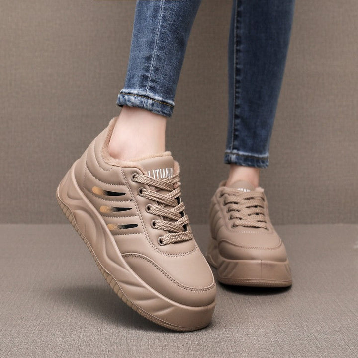 Damen sportliche Sneaker mit rutschfestem Profil und wärmendem Innenfutter Drune