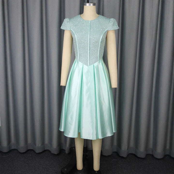 Damen A-Linien Kleid mit elegantem Spitzenoberteil und schimmerndem Rock Drune