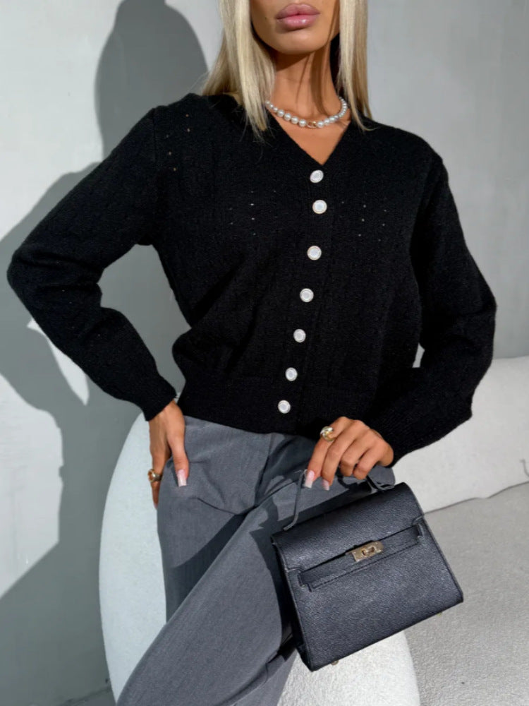 Damen Modische Strickjacke mit V-Ausschnitt und Knopfdetail Drune