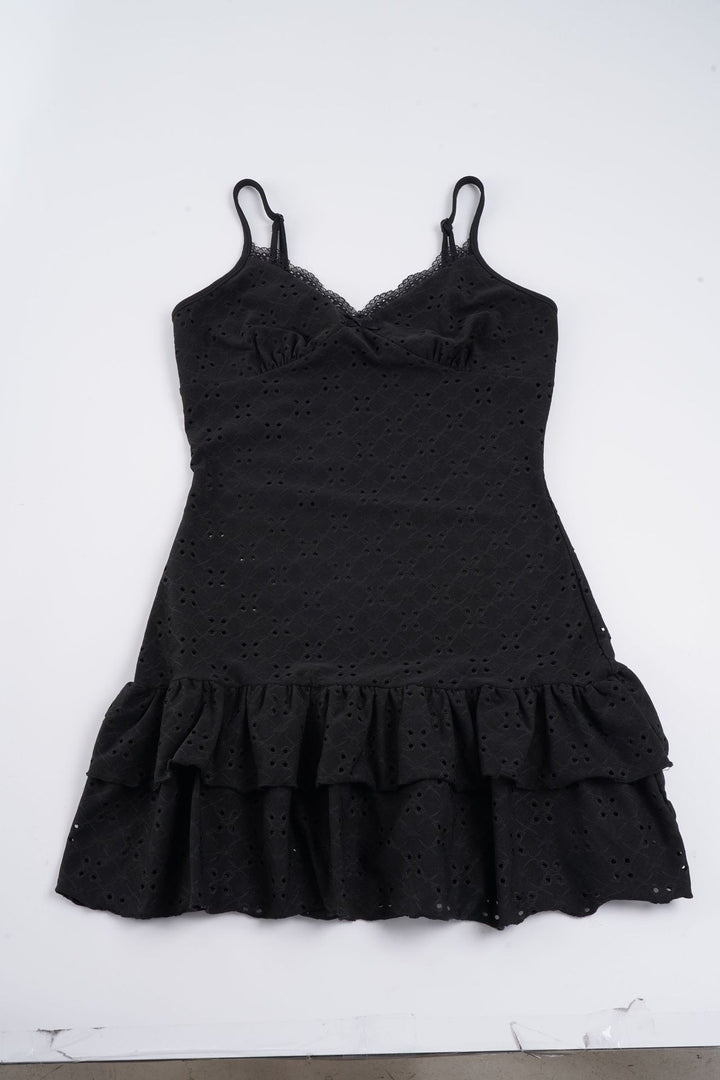 Damen Kleid mit verschnürbarem Ausschnitt und voluminösem Rüschensaum Drune