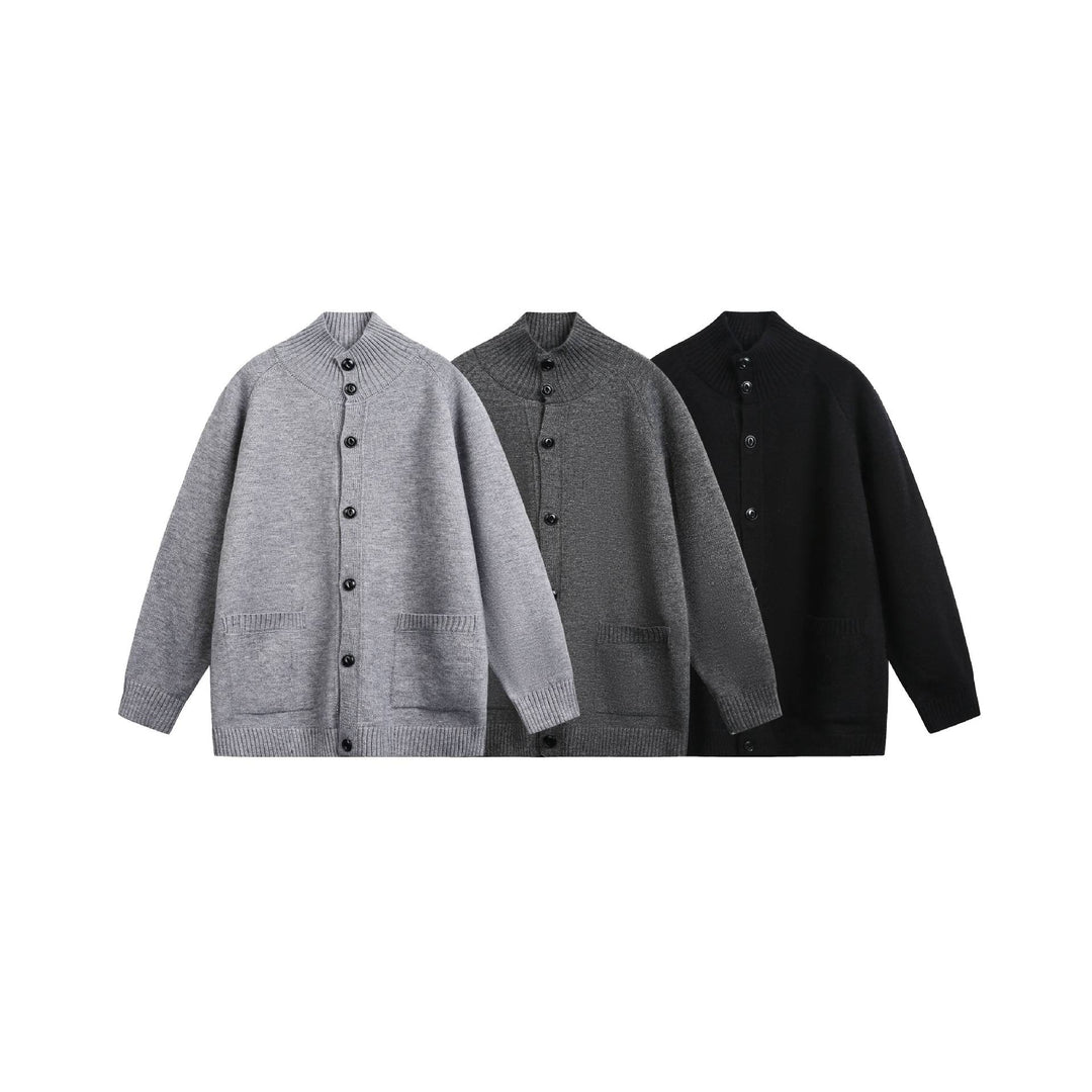 Unisex Cardiganjacke mit hohem Rippkragen, durchgehender Knopfleiste und Eingrifftaschen Drune