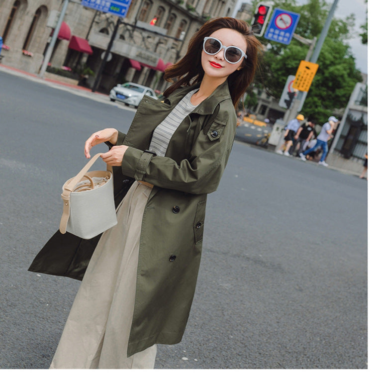 Damen Midilanger Trenchcoat mit taillierendem Bindegürtel und verstellbaren Manschetten Drune