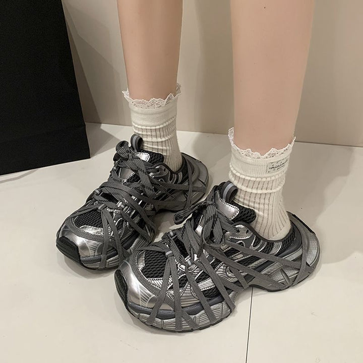 Damen Techno-Chunky-Sneaker mit atmungsaktivem Mesh, stabiler Plattformsohle und dekorativen Wickelriemen Drune