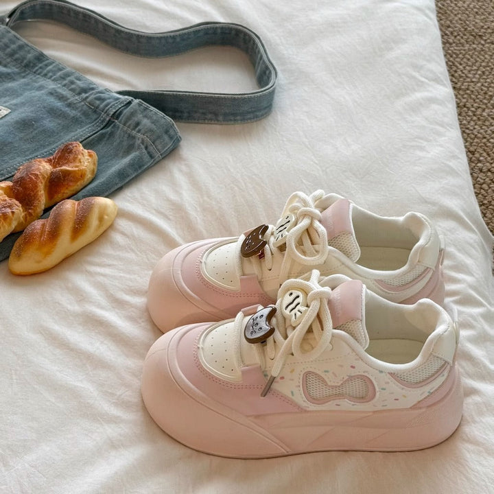 Damen Komfortable Sneakers mit verspielten Applikationen Drune