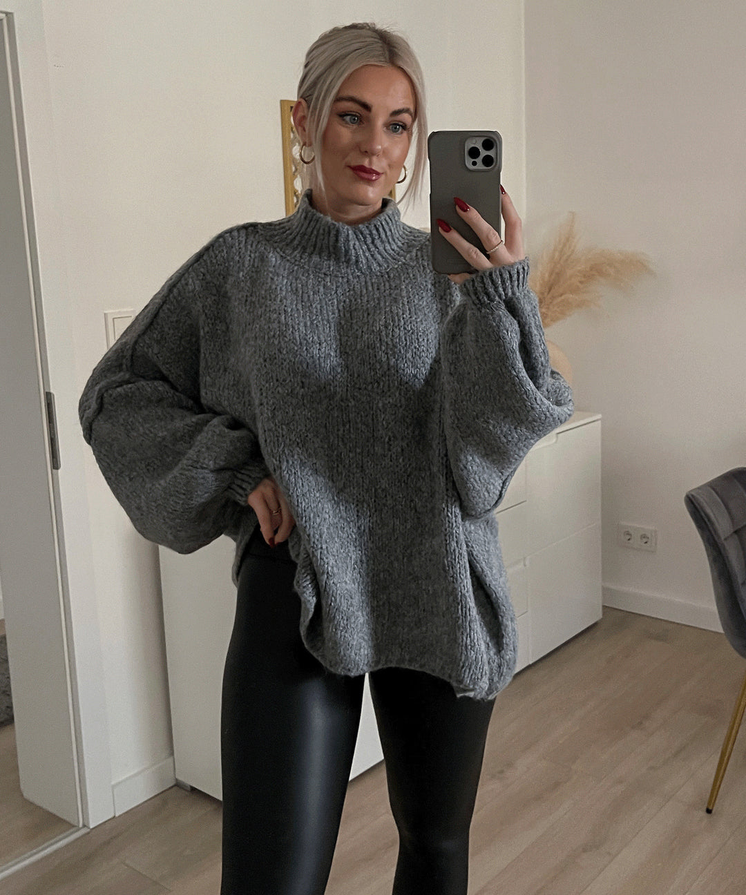 Damen oversized Strickpullover mit hohem Kragen und Ballonärmeln Drune